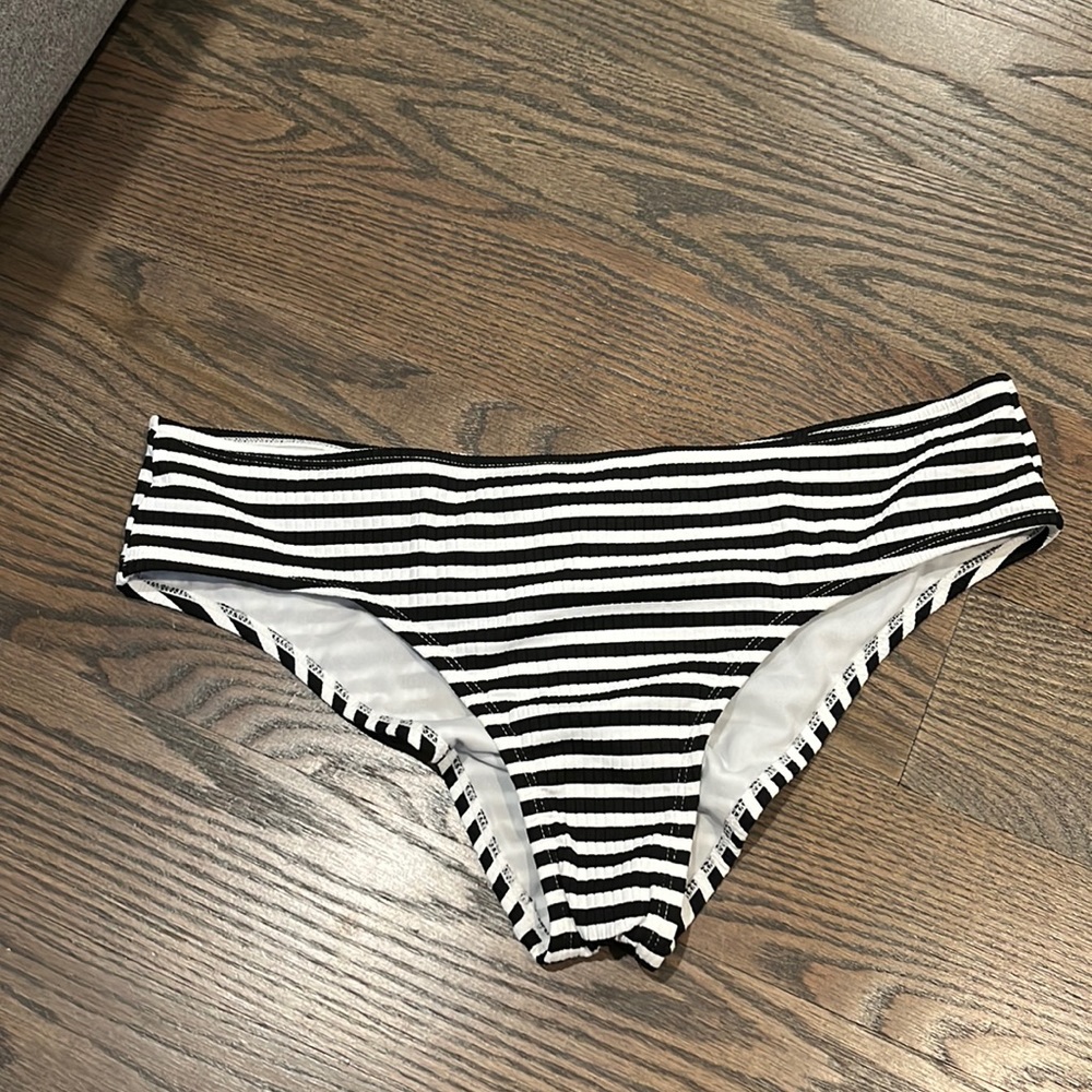 BIKINI BOTTOMS